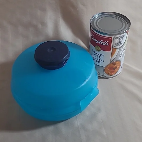 Tupperware Bagel Keeper Set - Picture 2 of 2